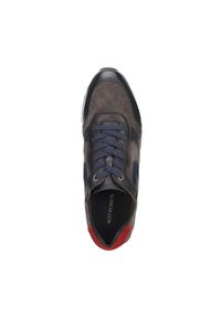 Wittchen - Męskie sneakersy skórzane wielokolorowe szaro-granatowe. Okazja: na co dzień. Nosek buta: okrągły. Kolor: wielokolorowy, szary, niebieski. Materiał: zamsz, skóra. Sezon: jesień #5