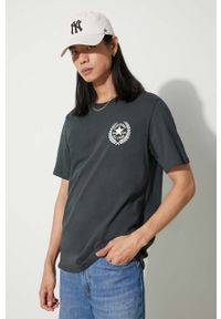 Converse t-shirt bawełniany kolor zielony z nadrukiem. Kolor: zielony. Materiał: bawełna. Długość rękawa: krótki rękaw. Długość: krótkie. Wzór: nadruk. Styl: klasyczny #2