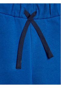 United Colors of Benetton - United Colors Of Benetton Spodnie dresowe 3J70GF010 Niebieski Regular Fit. Kolor: niebieski. Materiał: bawełna, dresówka #2