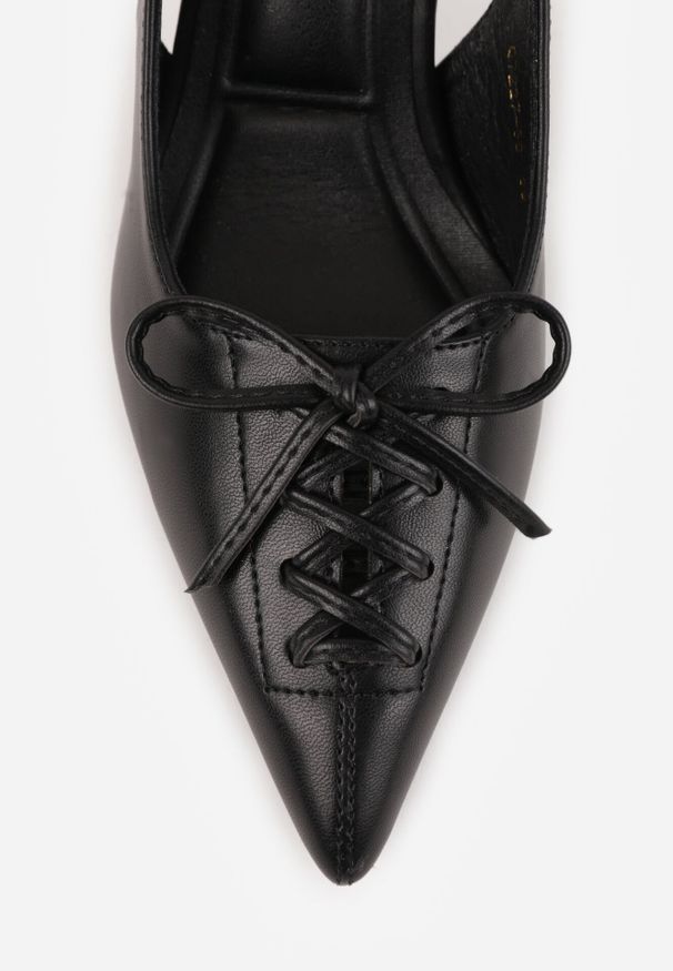 Born2be - Czarne Szpilki VICES z Odkrytą Piętą i Ozdobnym Gorsetowym Sznurowaniem Aziruna. Okazja: na co dzień, na spotkanie biznesowe, do pracy. Nosek buta: szpiczasty. Kolor: czarny. Materiał: jeans. Obcas: na szpilce. Styl: casual, biznesowy, elegancki