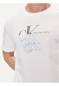Calvin Klein Jeans T-Shirt Monogram Echo J30J325352 Biały Regular Fit. Kolor: biały. Materiał: bawełna
