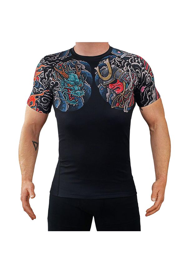 GROUND GAME - Rashguard do MMA męski Ground Game BUSHIDO 3.0 z krótkim rękawem. Kolor: wielokolorowy. Materiał: poliester, elastan. Długość rękawa: krótki rękaw. Długość: krótkie