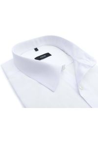 Mmer / Villaro - Koszule męskie - Biała koszula męska z krótkim rękawem 001 Mmer. Kolor: biały. Materiał: bawełna, poliester, tkanina. Długość rękawa: krótki rękaw. Długość: krótkie. Styl: klasyczny #1