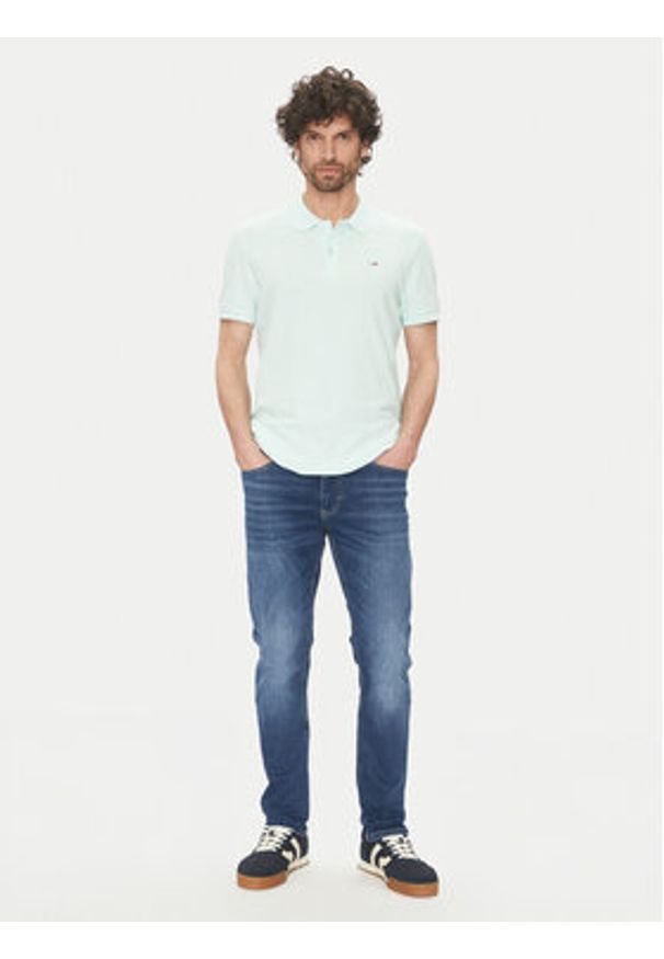 Tommy Jeans Polo DM0DM20226 Zielony Slim Fit. Typ kołnierza: polo. Kolor: zielony. Materiał: bawełna