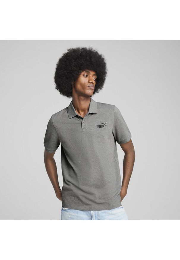 Puma - Męska koszulka polo Essentials z logo No. 1 z piki PUMA Medium Gray Heather. Typ kołnierza: polo. Kolor: szary. Materiał: prążkowany. Wzór: haft. Sport: fitness
