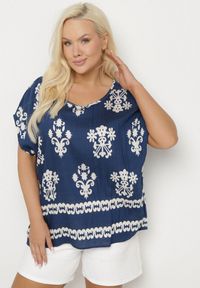 Born2be - Niebieska Bluzka z Wiskozy we Wzór w Stylu Boho Lunaseia. Okazja: na co dzień. Kolor: niebieski. Materiał: wiskoza. Styl: boho