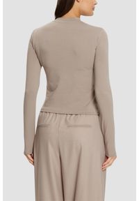 Guess - GUESS Beżowy damski longsleeve Colette Tee. Kolor: beżowy. Długość rękawa: długi rękaw #5