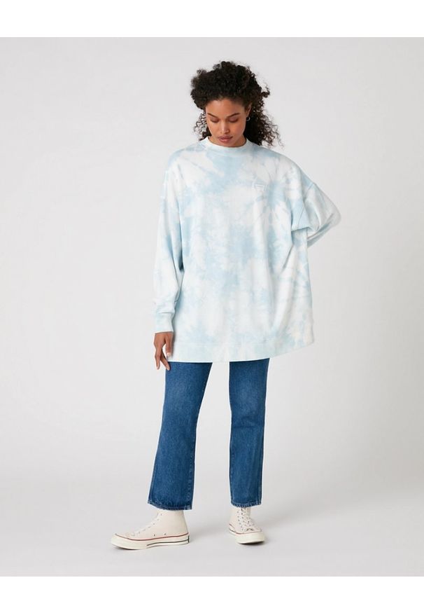 Wrangler - DAMSKA BLUZA MATERIAŁOWA WRANGLER OVERSIZED SWEAT BLUE TIE DYE W6Q4HAB27 112130836. Materiał: materiał