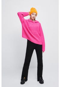 medicine - Medicine sweter damski kolor różowy. Typ kołnierza: kaptur. Kolor: różowy. Materiał: materiał. Długość rękawa: długi rękaw. Długość: długie #4