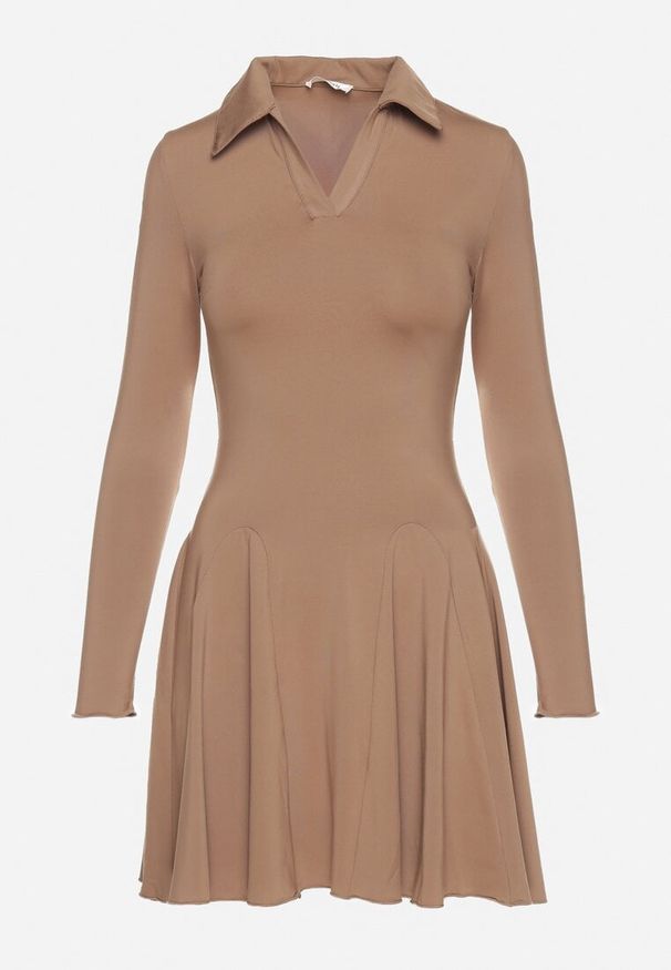 Born2be - Ciemnobeżowa Rozkloszowana Sukienka z Wiskozą Ozdobiona Kołnierzykiem Mirettia. Okazja: na co dzień. Kolor: beżowy. Materiał: wiskoza. Wzór: aplikacja. Typ sukienki: rozkloszowane, proste. Styl: casual