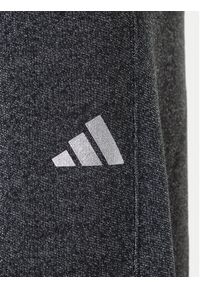 Adidas - adidas Spodnie dresowe ALL SZN Holiday Glitter Fleece JX4360 Szary Loose Fit. Kolor: szary. Materiał: bawełna #5