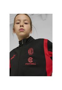 Puma - Młodzieżowa kurtka AC Milan ftblNRGY+ PUMA Black For All Time Red. Kolor: czerwony, wielokolorowy, czarny. Wzór: aplikacja. Styl: młodzieżowy