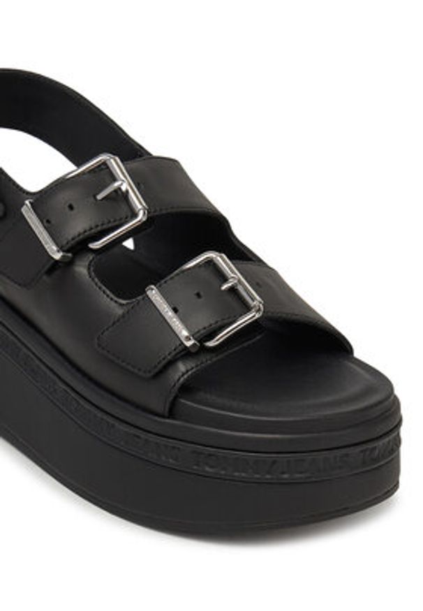 Tommy Jeans Sandały Tjw Wedge Sandal EN0EN02774 Czarny. Kolor: czarny. Materiał: skóra