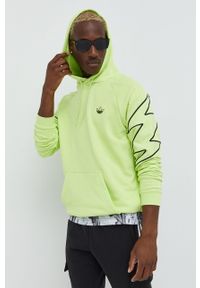 adidas Originals bluza męska kolor zielony z kapturem z aplikacją. Typ kołnierza: kaptur. Kolor: zielony. Materiał: poliester, bawełna. Długość rękawa: raglanowy rękaw. Wzór: aplikacja