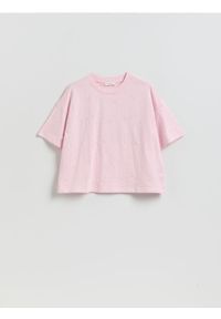 Reserved - T-shirt z haftem - pastelowy róż. Kolor: różowy. Materiał: dzianina, bawełna. Wzór: haft #1