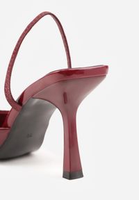 Renee - Bordowe Szpilki z Odkrytą Piętą i Lakierowanym Połyskiem Kianise. Okazja: na co dzień, na imprezę. Kolor: czerwony. Materiał: lakier. Obcas: na szpilce. Styl: rockowy, elegancki, casual, wizytowy #5