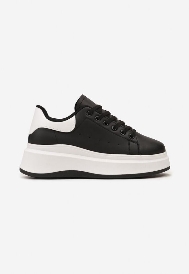 Born2be - Czarne Sneakersy z Delikatną Perforacją i Gumowym Misiem przy Sznurówkach Zephra. Kolor: czarny. Materiał: guma