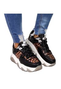 GOE - Skórzane buty sportowe damskie panterka Goe II2N4067 czarne. Kolor: czarny. Materiał: skóra. Wzór: motyw zwierzęcy