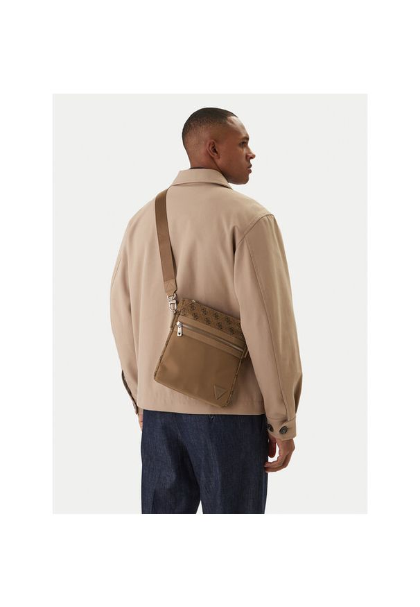 Saszetka Guess. Kolor: beżowy