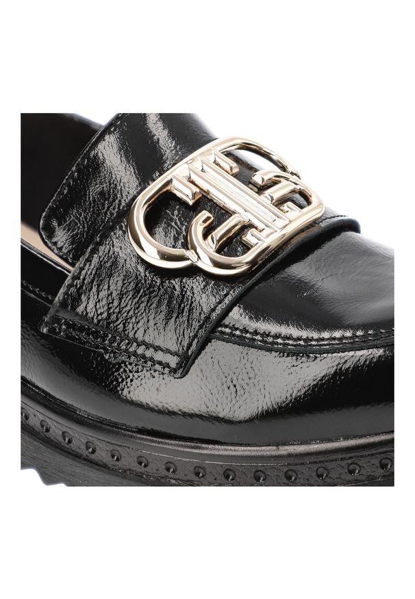 Czarne Półbuty Armodo Lakierowane Mokasyny Damskie. Okazja: na co dzień. Kolor: czarny. Materiał: lakier. Wzór: aplikacja. Styl: casual, elegancki