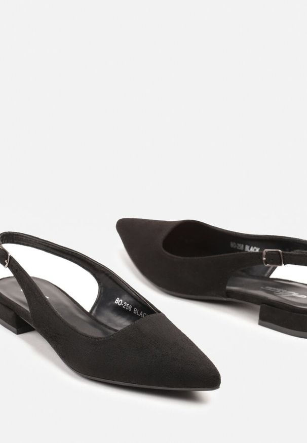 Renee - Czarne Sandały z Ekozamszu ze Szpiczastym Noskiem Terevelis. Okazja: na co dzień. Nosek buta: szpiczasty. Zapięcie: pasek. Kolor: czarny. Materiał: jeans. Styl: casual, elegancki