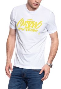 Mustang - T-SHIRT MĘSKI MUSTANG ALEC X PRINT GENERAL WHITE 1009007 2045. Kolor: biały. Wzór: nadruk #4