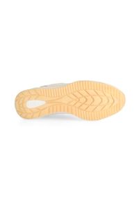 MEXX - Mexx sneakersy Glass kolor beżowy MXK039801W. Nosek buta: okrągły. Zapięcie: sznurówki. Kolor: beżowy. Materiał: guma. Obcas: na koturnie #7