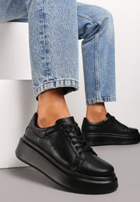 Born2be - Czarne Sneakersy na Platformie z Naturalnej Skóry Isabeta. Nosek buta: okrągły. Zapięcie: sznurówki. Kolor: czarny. Materiał: skóra. Obcas: na platformie. Wysokość obcasa: niski #3