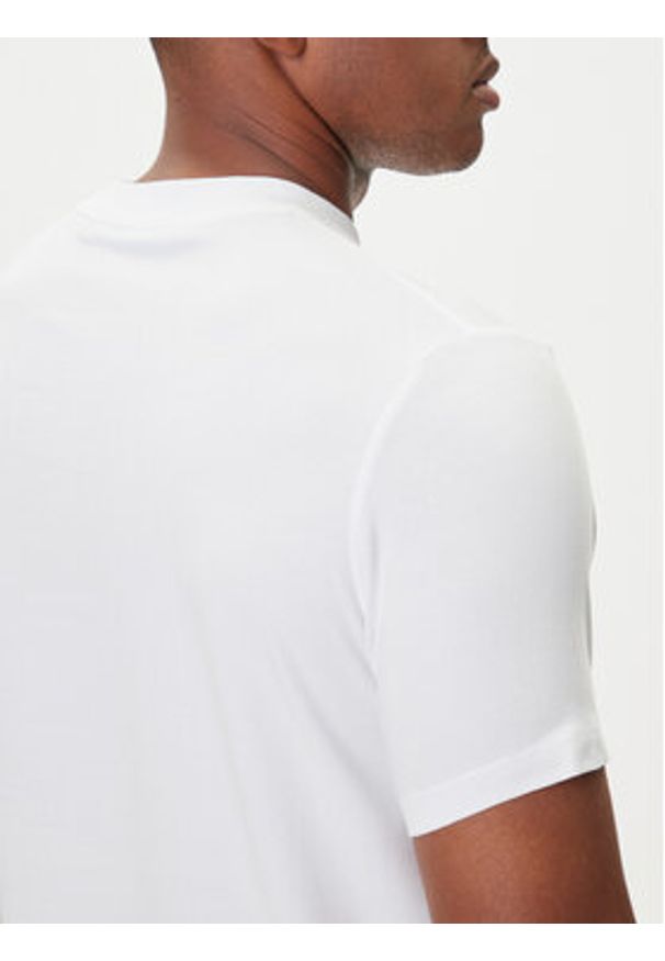 Karl Lagerfeld - KARL LAGERFELD T-Shirt 755053 554235 Biały Regular Fit. Typ kołnierza: dekolt w karo. Kolor: biały. Materiał: bawełna