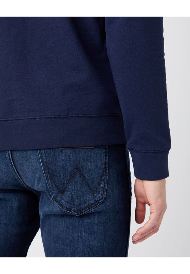 Wrangler - WRANGLER CREW SWEAT MĘSKA BLUZA KLASYCZNA NAVY W6M8HY114 112141491. Styl: klasyczny