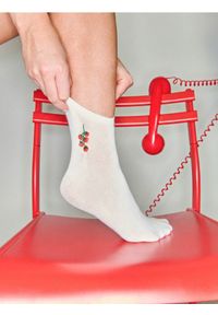 Sinsay - Prążkowane skarpetki 4 pack - wielobarwny. Materiał: prążkowany #1