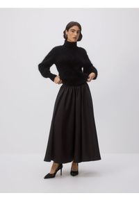 Reserved - Rozkloszowana spódnica midi - czarny. Kolor: czarny. Materiał: tkanina #1
