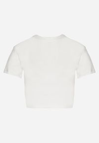 Born2be - Biały T-shirt Crop Top Ozdobiony Literką Koliviela. Okazja: na co dzień. Kolor: biały. Materiał: jeans. Długość: krótkie. Wzór: aplikacja. Styl: casual, elegancki #3