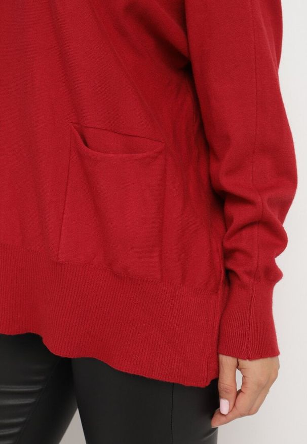Born2be - Bordowy Sweter z Wiskozą i Kieszeniami Everina. Okazja: na co dzień. Kolor: czerwony. Materiał: wiskoza. Styl: elegancki, klasyczny, casual