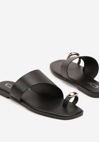 Born2be - Czarne Klapki Japonki z Metaliczną Aplikacją Readrina. Okazja: na co dzień. Kolor: czarny. Materiał: jeans. Wzór: aplikacja. Obcas: na obcasie. Styl: casual, elegancki. Wysokość obcasa: niski #5