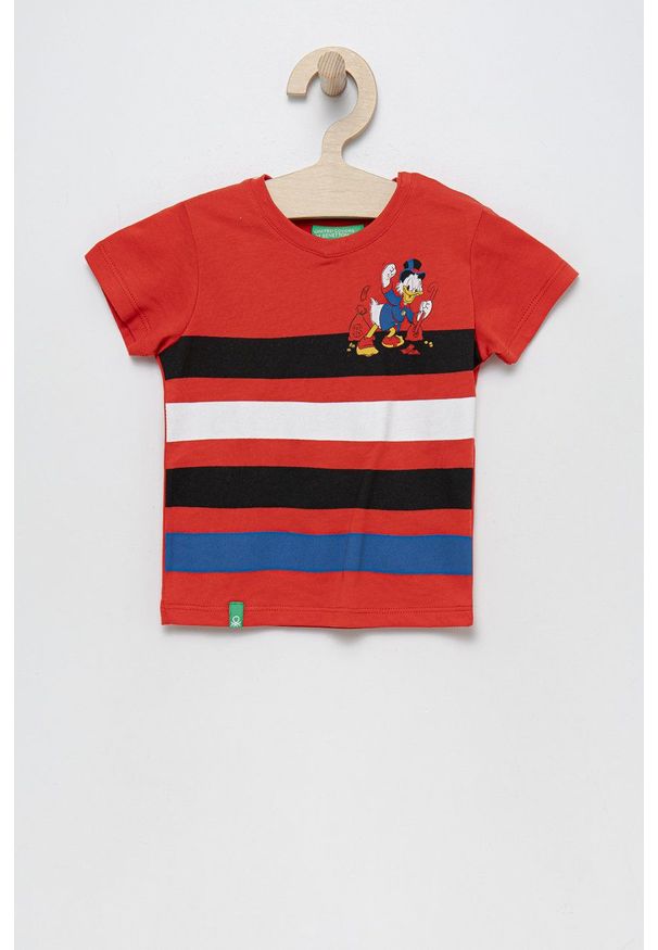 United Colors of Benetton t-shirt bawełniany dziecięcy kolor czerwony z nadrukiem. Kolor: czerwony. Materiał: bawełna. Wzór: nadruk