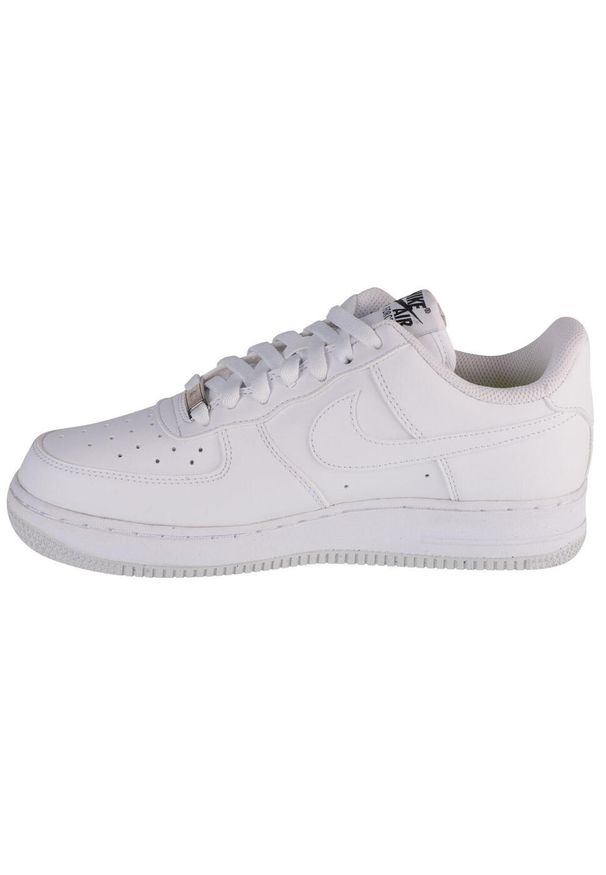 Buty do chodzenia damskie Nike Air Force 1 07 Next Nature. Zapięcie: sznurówki. Kolor: biały. Materiał: syntetyk, tkanina, skóra, materiał. Szerokość cholewki: normalna. Model: Nike Air Force. Sport: turystyka piesza