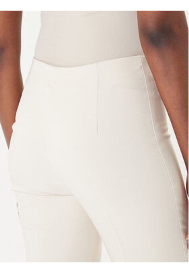 Rinascimento Spodnie materiałowe CFC0128641003 Beżowy Slim Fit. Kolor: beżowy. Materiał: syntetyk