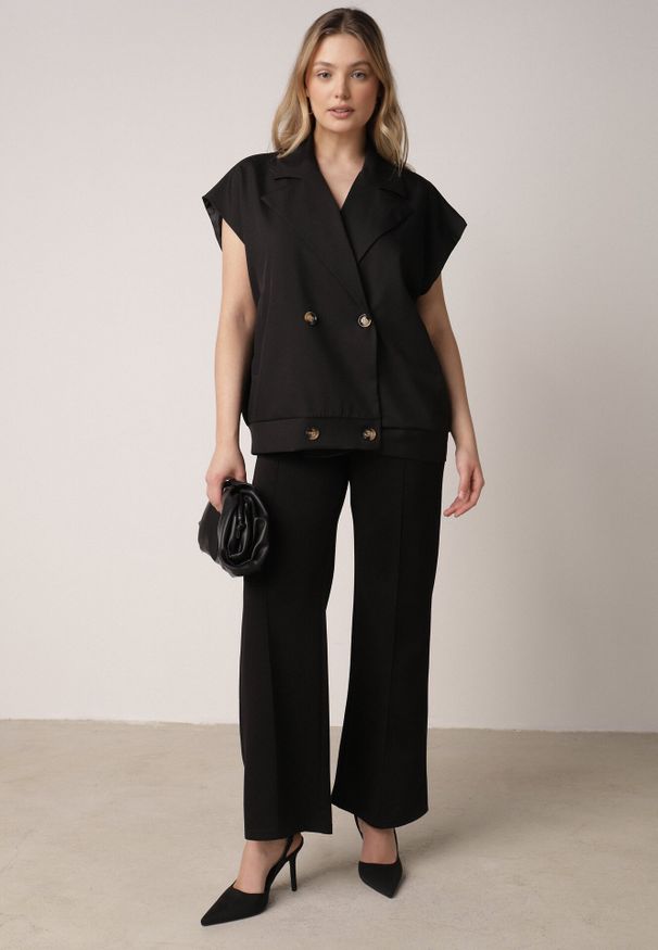 Born2be - Czarna Garniturowa Kamizelka Oversize z Dwurzędowym Zapięciem Edriana. Okazja: na co dzień, do pracy, na spotkanie biznesowe. Kolor: czarny. Materiał: jeans, poliester. Styl: klasyczny, casual, biznesowy, elegancki