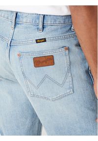 Wrangler Szorty jeansowe Fronitier W16WEI180 112334229 Błękitny Regular Fit. Kolor: niebieski. Materiał: jeans, bawełna