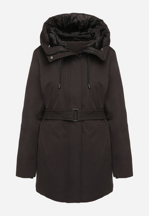 Born2be - Czarna Pikowana Kurtka z Bawełną o Długim Kroju z Kapturem i Paskiem Senathiel. Okazja: na co dzień. Typ kołnierza: kaptur. Kolor: czarny. Materiał: bawełna. Długość: długie. Styl: casual, elegancki