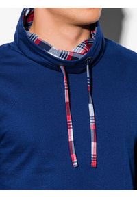 Ombre Clothing - Bluza męska ze stójką B1015 - granatowa - XXL. Typ kołnierza: kołnierzyk stójkowy. Kolor: niebieski. Materiał: materiał, dresówka, dzianina, bawełna, poliester. Wzór: kratka