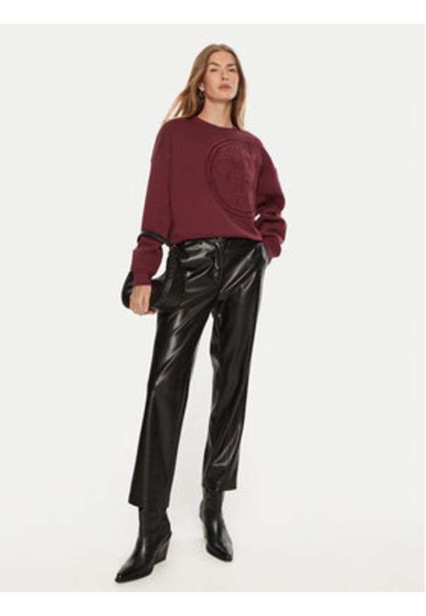 Guess Bluza W4BQ07 K9Z21 Bordowy Regular Fit. Kolor: czerwony. Materiał: syntetyk, bawełna