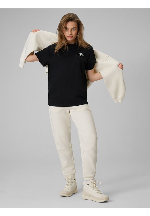 4f - 4F T-shirt loose z nadrukiem damski - czarny M. Okazja: na co dzień, do domu. Kolor: czarny. Materiał: skóra, dzianina, bawełna, materiał. Wzór: nadruk. Styl: casual