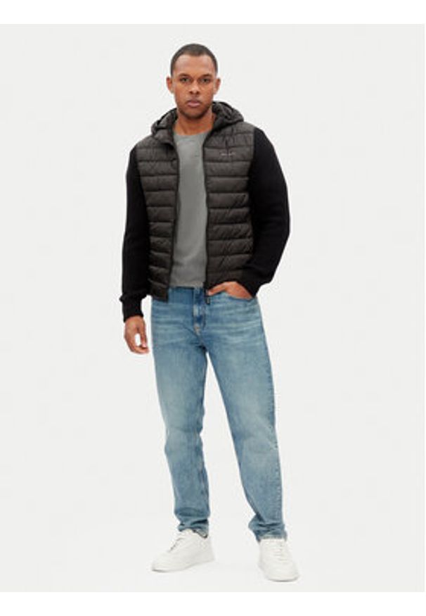 Pepe Jeans Kurtka przejściowa Lambert PM702498 Czarny Regular Fit. Kolor: czarny. Materiał: bawełna, syntetyk