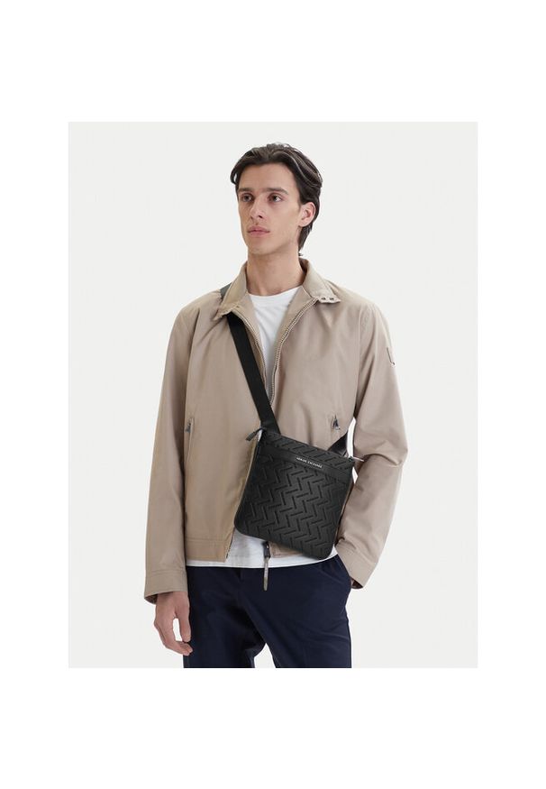 Saszetka Armani Exchange. Kolor: czarny