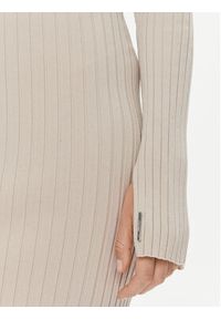Calvin Klein Sukienka dzianinowa Iconic K20K206119 Beżowy Slim Fit. Kolor: beżowy. Materiał: dzianina, syntetyk