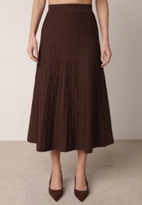 Born2be - Brązowy Komplet z Wiskozą Rozkloszowana Spódnica i Bluzka z Baskinką Adrimala. Kolor: brązowy. Materiał: wiskoza #7