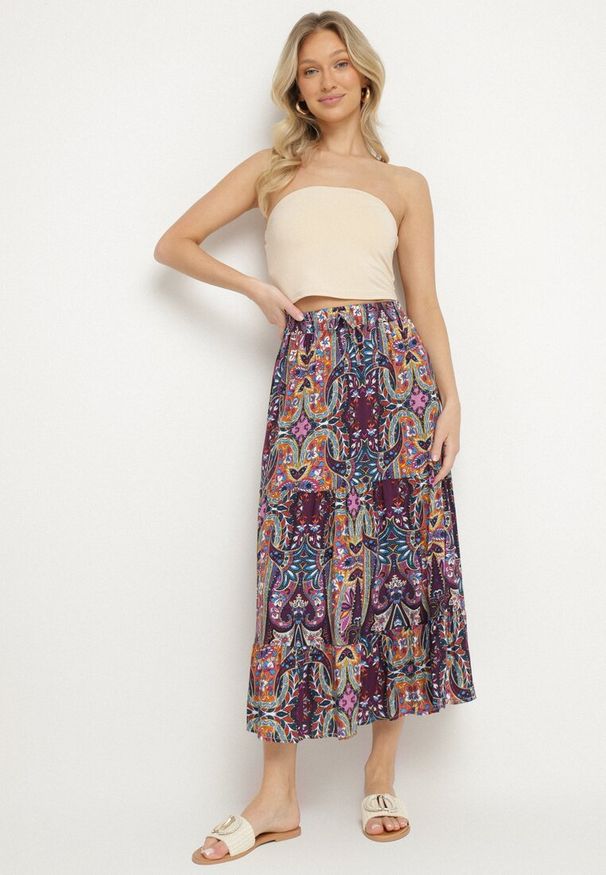 Born2be - Fioletowa Wiskozowa Spódnica ze Wzorem Paisley Ellishea. Okazja: na co dzień. Kolor: fioletowy. Materiał: wiskoza. Wzór: paisley. Styl: boho, elegancki, casual