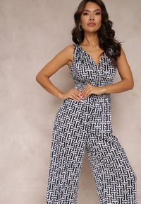 Renee - Granatowy Kombinezon bez Rękawów w Geometryczny Print Halfrieda. Kolor: niebieski. Długość rękawa: bez rękawów. Wzór: geometria, nadruk #4